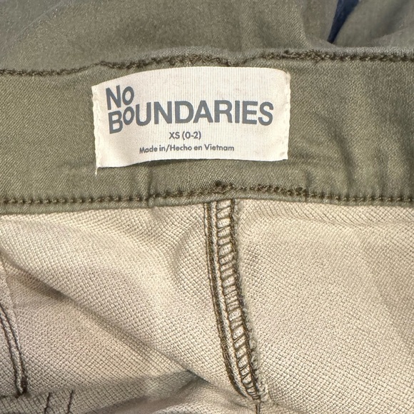 NWT No Boundaries Size XS (0-2) High Rise Pull-On Cargo Utility Skinny Jeggings - Picture 6 of 6